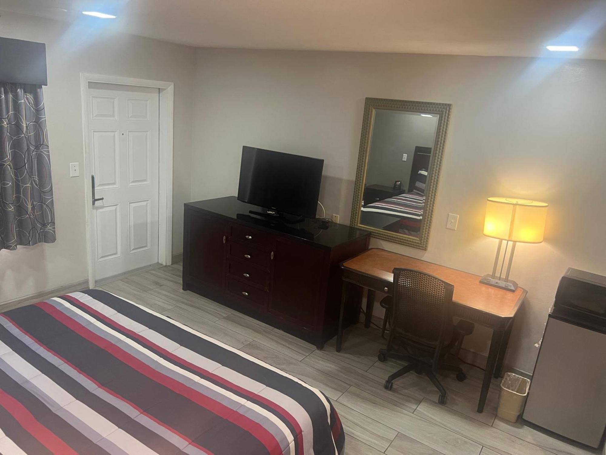 Flamingo Inn Sarasota Bagian luar foto